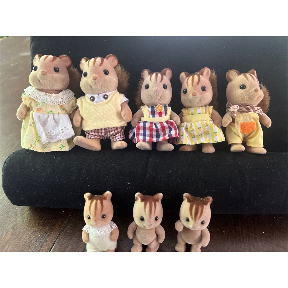 Calico Critters Sylvanian Families Hazelnut Squirrel Chipmunk Family Of 8